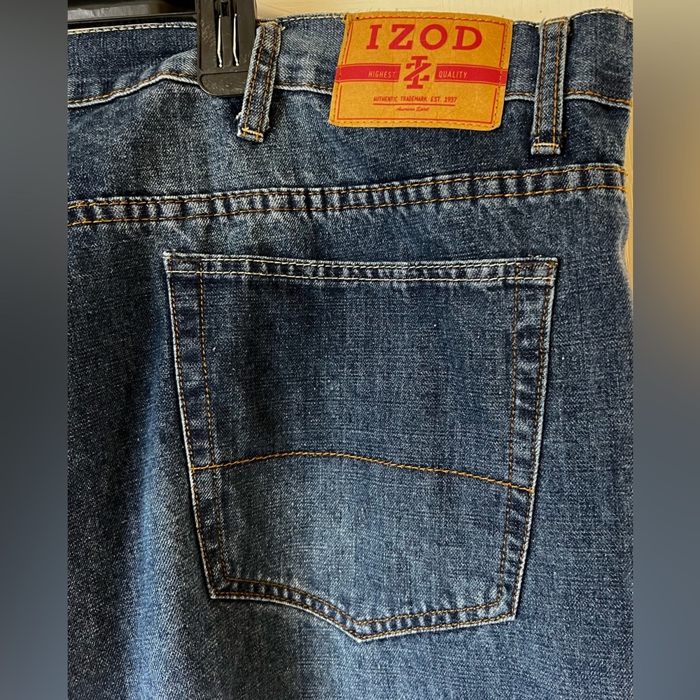 Izod Relaxed Fit 46x34 Jeans